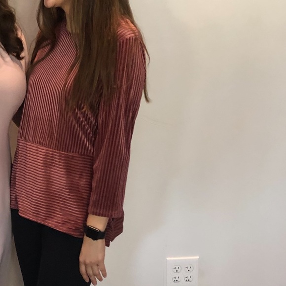 Velvet Ivanka Trump Blouse - Picture 4 of 4